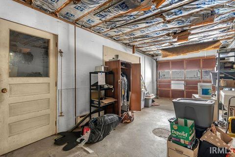 Tiny photo for 900 W Wabash Avenue, Logansport, IN 46947 (MLS # 202549888)