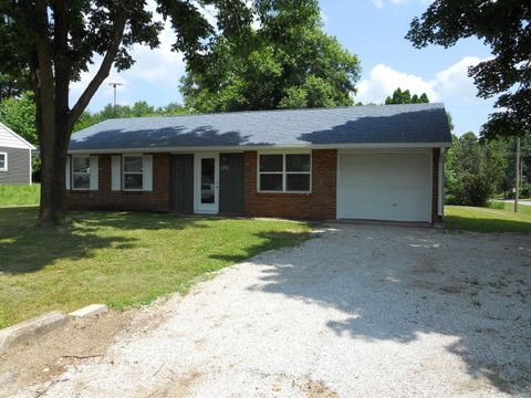 Photo of 392 S Cedar Drive, Ellettsville, IN 47429 (MLS # 202540870)