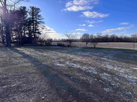 Tiny photo for 2445 N SR 25, Logansport, IN 46947 (MLS # 202549535)