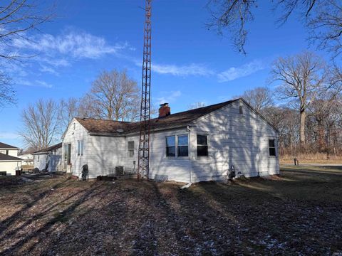 Tiny photo for 2445 N SR 25, Logansport, IN 46947 (MLS # 202549535)