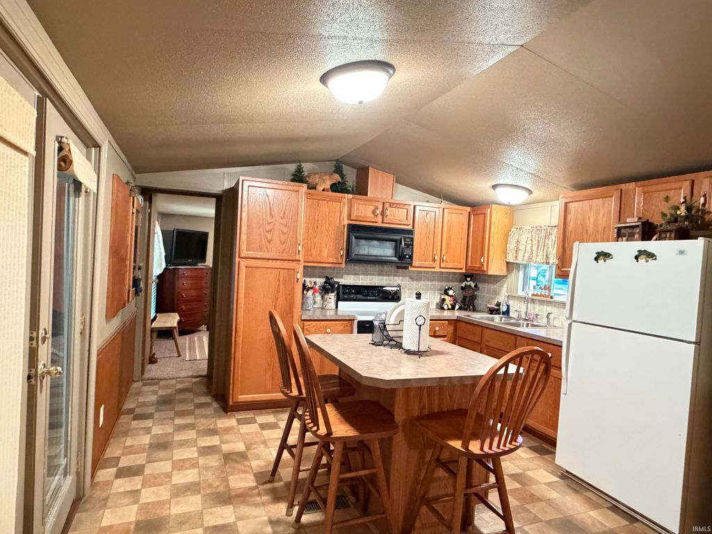 Photo of 12733 Yellowbanks Lot 83N Trail, Dale, IN 47523 (MLS # 202617676)