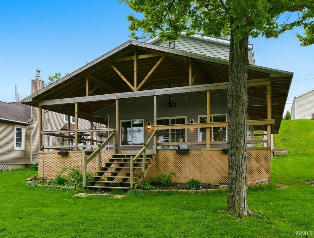 Photo of 6685 E Harrold Road, Churubusco, IN 46723 (MLS # 202616122)