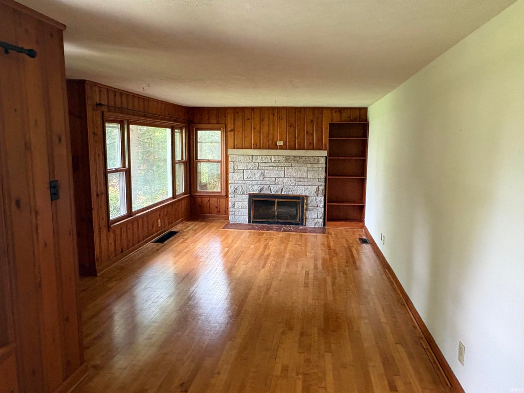 Photo of 1615 E Matlock Road, Bloomington, IN 47408 (MLS # 202640560)