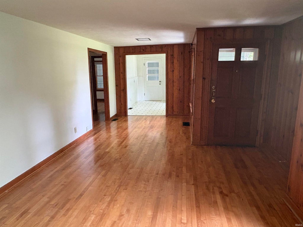 Photo of 1615 E Matlock Road, Bloomington, IN 47408 (MLS # 202640560)