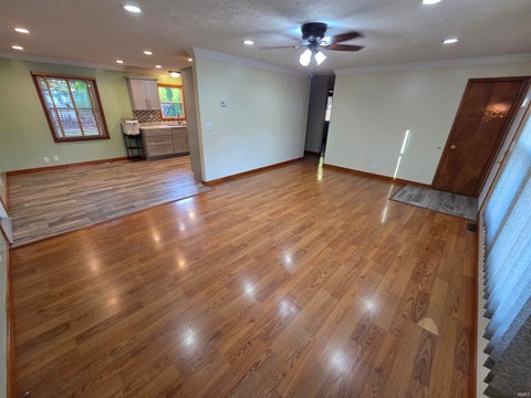 Tiny photo for 1014 Jeffery Avenue, Monticello, IN 47960 (MLS # 202644575)