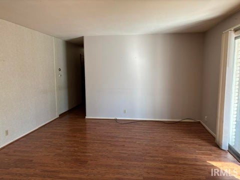 Tiny photo for 1727 W Pine Parkway, Marion, IN 46952 (MLS # 202643583)