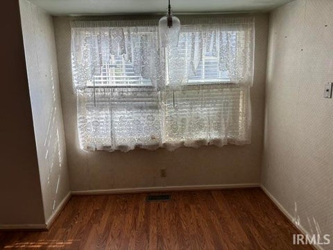 Tiny photo for 1727 W Pine Parkway, Marion, IN 46952 (MLS # 202643583)