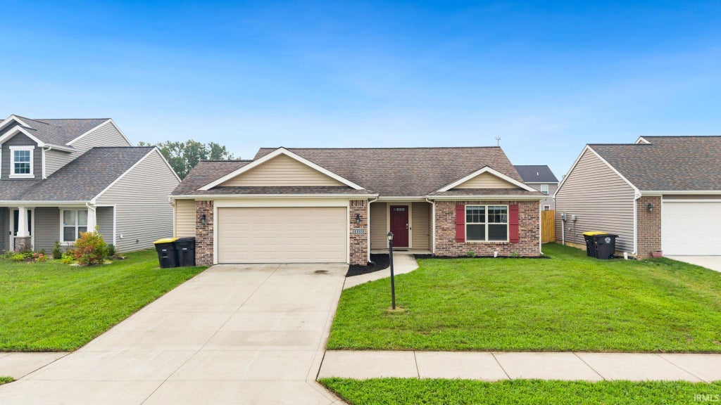 Photo of 1333 Frascati Drive, Fort Wayne, IN 46825 (MLS # 202634376)