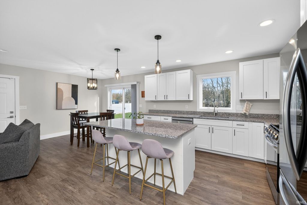 Photo of 10950 Fairview Avenue, Osceola, IN 46561 (MLS # 202609424)