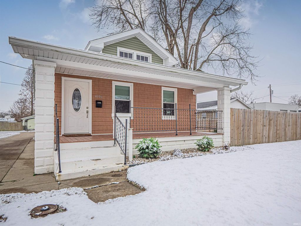Photo of 4106 Broadway Avenue, Evansville, IN 47712 (MLS # 202547908)