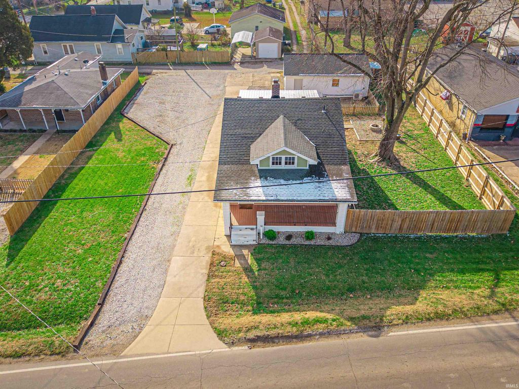 Photo of 4106 Broadway Avenue, Evansville, IN 47712 (MLS # 202547908)
