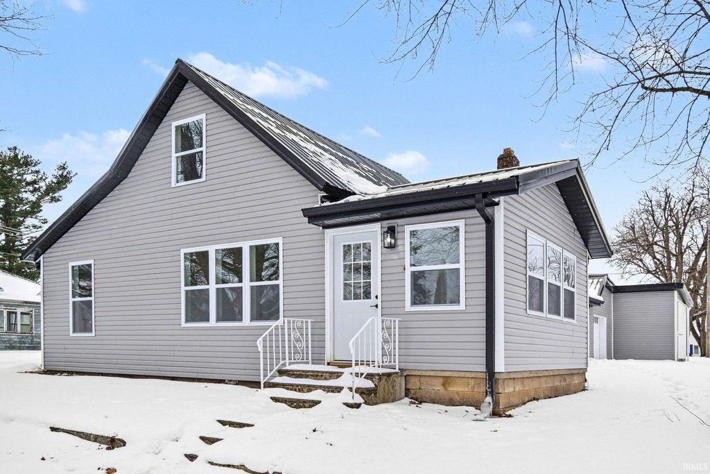 Photo of 303 S White Street, Culver, IN 46511 (MLS # 202604084)