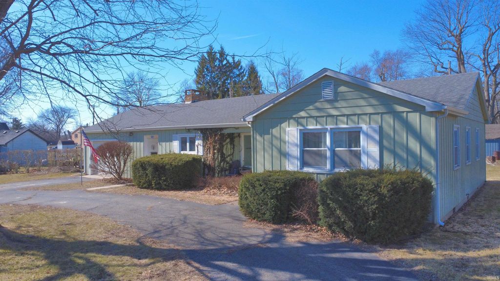 Photo of 502 N Pine Street, Monon, IN 47960 (MLS # 202606997)