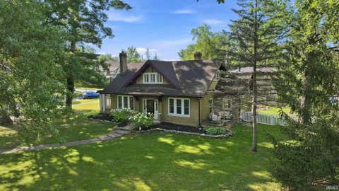 Tiny photo for 4230 Indiana Avenue, Fort Wayne, IN 46807 (MLS # 202630492)