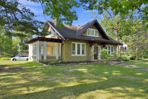 Photo of 4230 Indiana Avenue, Fort Wayne, IN 46807 (MLS # 202630492)