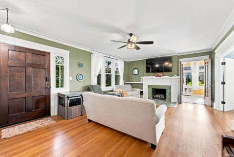 Tiny photo for 4230 Indiana Avenue, Fort Wayne, IN 46807 (MLS # 202630492)