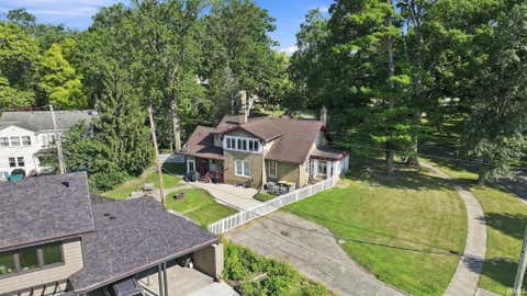 Tiny photo for 4230 Indiana Avenue, Fort Wayne, IN 46807 (MLS # 202630492)