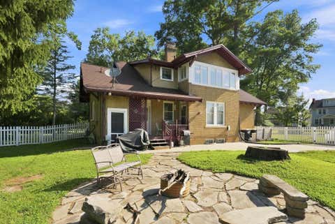 Tiny photo for 4230 Indiana Avenue, Fort Wayne, IN 46807 (MLS # 202630492)