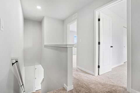 Tiny photo for 50657 Hunters Edge Trail, Elkhart, IN 46514 (MLS # 202618436)
