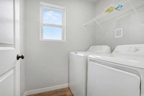 Tiny photo for 50657 Hunters Edge Trail, Elkhart, IN 46514 (MLS # 202618436)