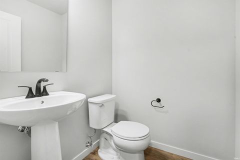 Tiny photo for 50657 Hunters Edge Trail, Elkhart, IN 46514 (MLS # 202618436)