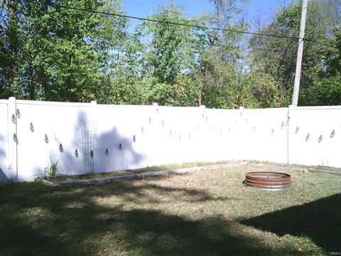 Tiny photo for 1017 E Columbia Street, Delphi, IN 46923 (MLS # 202541328)
