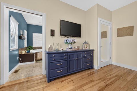 Tiny photo for 711 W Market Street, Logansport, IN 46947 (MLS # 202626914)