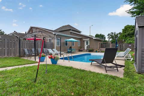 Tiny photo for 711 W Market Street, Logansport, IN 46947 (MLS # 202626914)