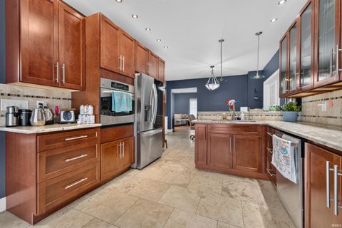 Tiny photo for 711 W Market Street, Logansport, IN 46947 (MLS # 202626914)