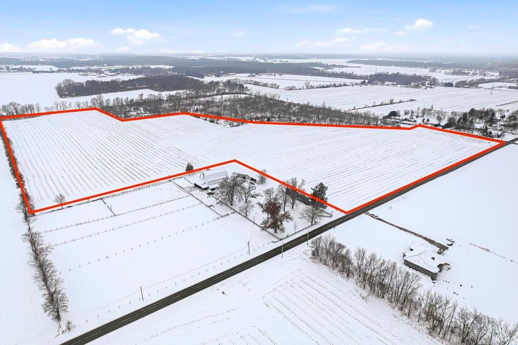 Photo of 00000 County Road 19, Goshen, IN 46526 (MLS # 202547993)