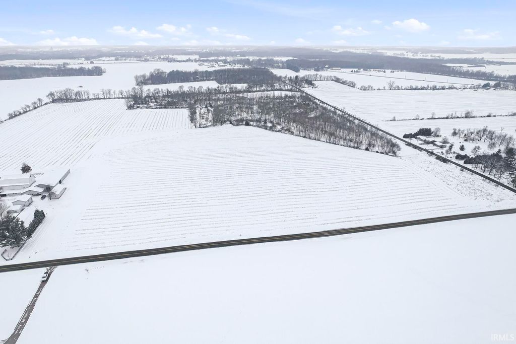 Photo of 00000 County Road 19, Goshen, IN 46526 (MLS # 202547993)