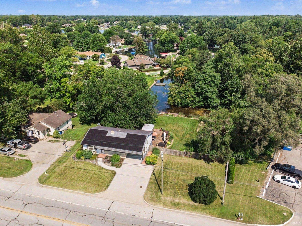 Photo of 22055 State Road 120, Elkhart, IN 46516 (MLS # 202630193)