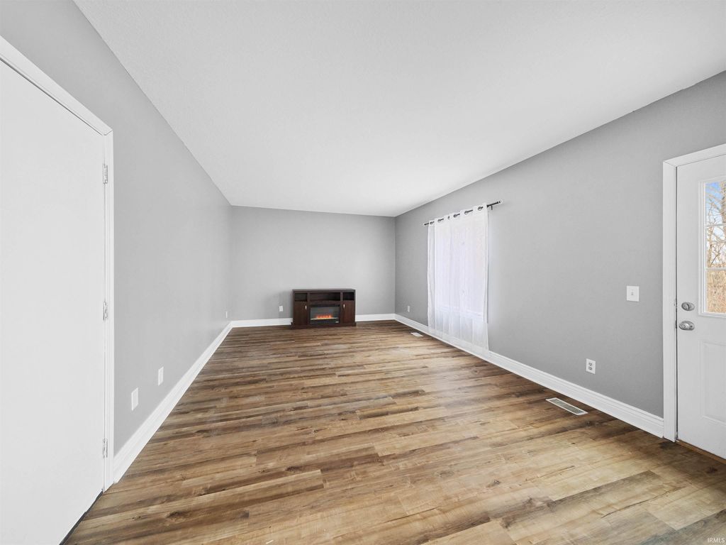 Photo of 6229 Bellingham Lane, Fort Wayne, IN 46835 (MLS # 202607460)