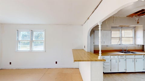 Tiny photo for 203 W 20th Street, Marion, IN 46953 (MLS # 202644937)