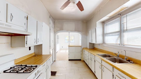 Tiny photo for 203 W 20th Street, Marion, IN 46953 (MLS # 202644937)