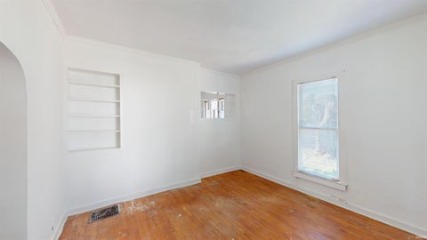 Tiny photo for 203 W 20th Street, Marion, IN 46953 (MLS # 202644937)