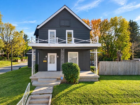 Tiny photo for 203 W 20th Street, Marion, IN 46953 (MLS # 202644937)