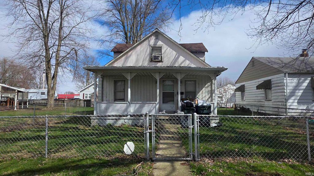 Photo of 2004 S Macedonia Avenue, Muncie, IN 47302 (MLS # 202612699)