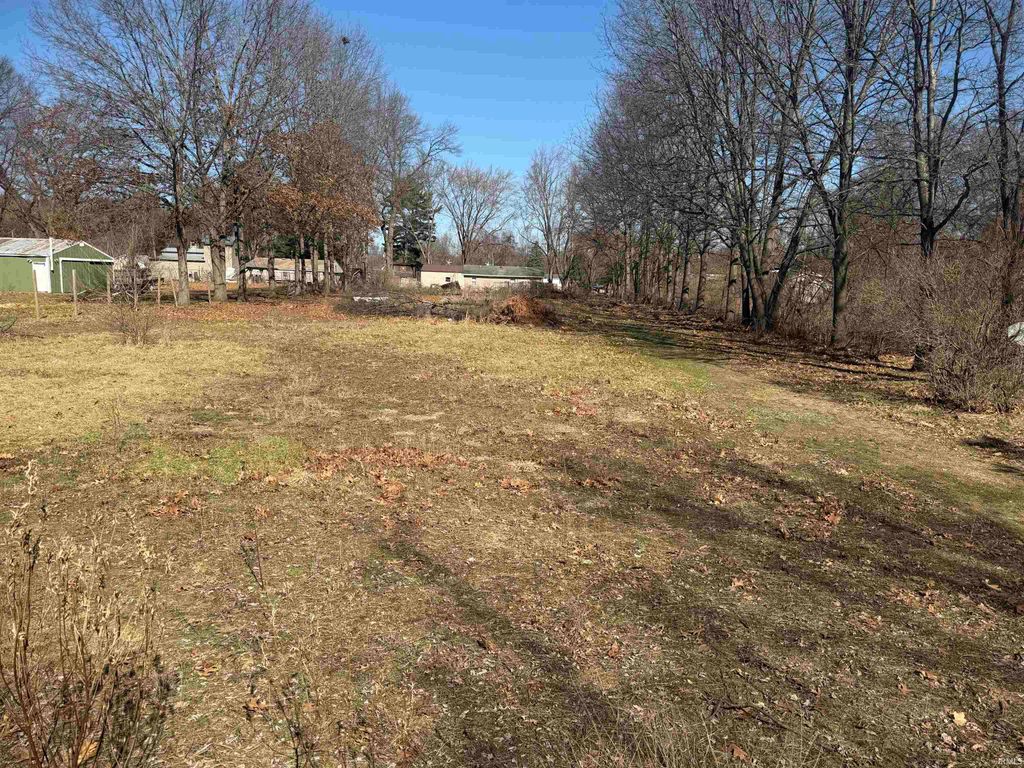 Photo of 27723 Plainfield Drive, Elkhart, IN 46514 (MLS # 202608444)