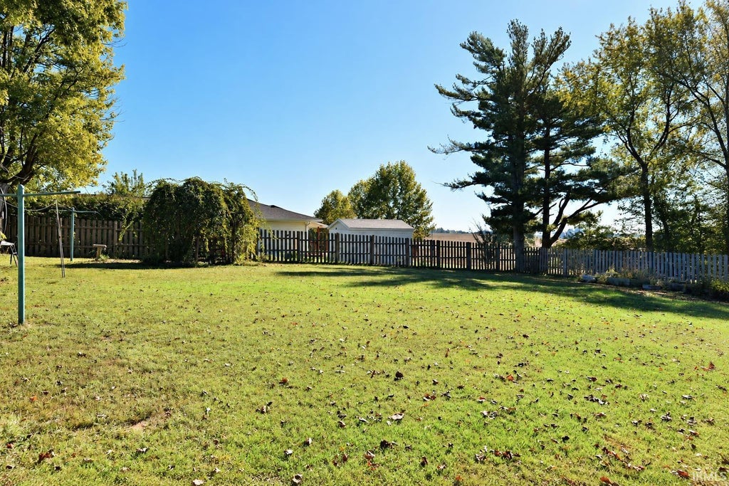 Photo of 205 W 600 S, Fort Branch, IN 47648 (MLS # 202643476)