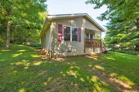 Tiny photo for 428 S 10th Street, Rockport, IN 47635 (MLS # 202632136)