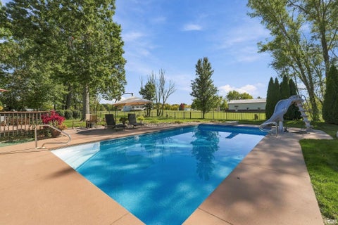 Tiny photo for 1634 Vanderbilt Drive, Fort Wayne, IN 46845 (MLS # 202641923)