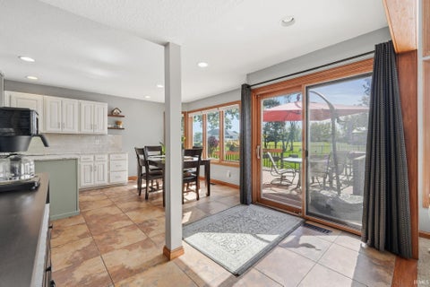 Tiny photo for 1634 Vanderbilt Drive, Fort Wayne, IN 46845 (MLS # 202641923)