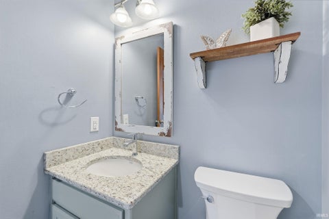 Tiny photo for 1634 Vanderbilt Drive, Fort Wayne, IN 46845 (MLS # 202641923)