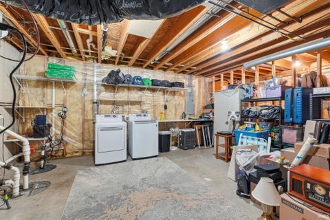Tiny photo for 1634 Vanderbilt Drive, Fort Wayne, IN 46845 (MLS # 202641923)