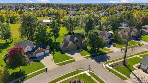 Tiny photo for 1634 Vanderbilt Drive, Fort Wayne, IN 46845 (MLS # 202641923)