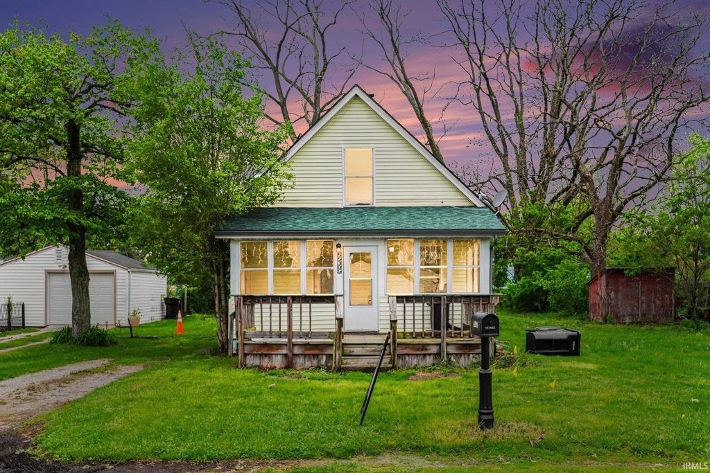 Photo of 55305 Woodland Avenue, South Bend, IN 46628 (MLS # 202615731)
