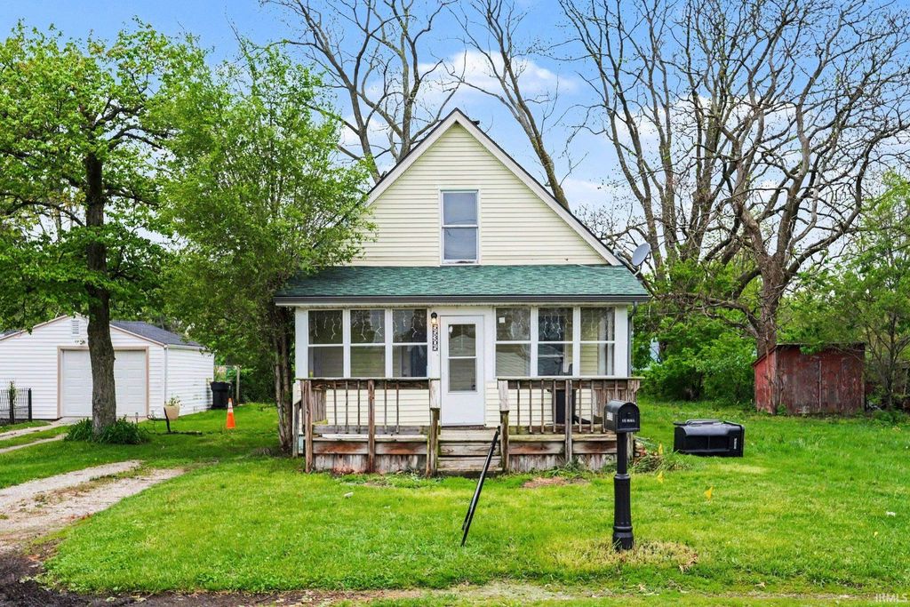 Photo of 55305 Woodland Avenue, South Bend, IN 46628 (MLS # 202615731)