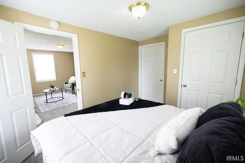 Tiny photo for 308 E Berkley Avenue, Muncie, IN 47303 (MLS # 202616161)