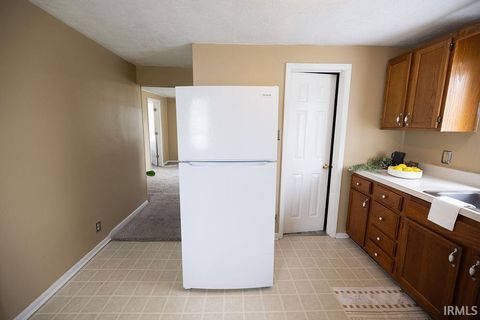 Tiny photo for 308 E Berkley Avenue, Muncie, IN 47303 (MLS # 202616161)